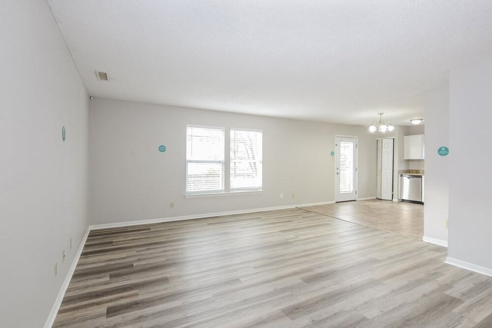 6812 Everbloom Ln - Photo 4 of 17