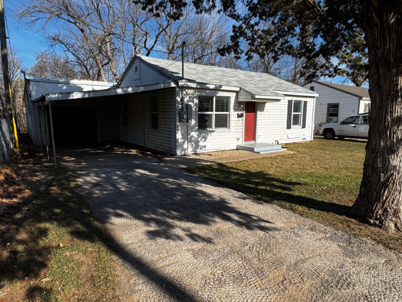 124 Avenue E - Photo 2 of 15