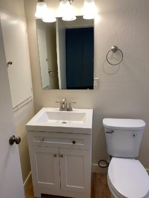 318 Chestnut St #4 - Photo 3 of 26