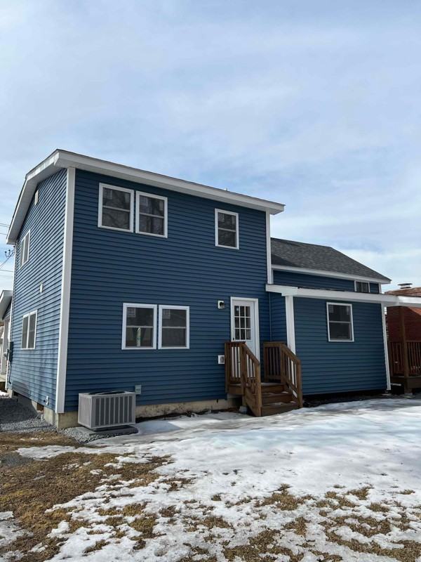 63 Erie St - Photo 2 of 32
