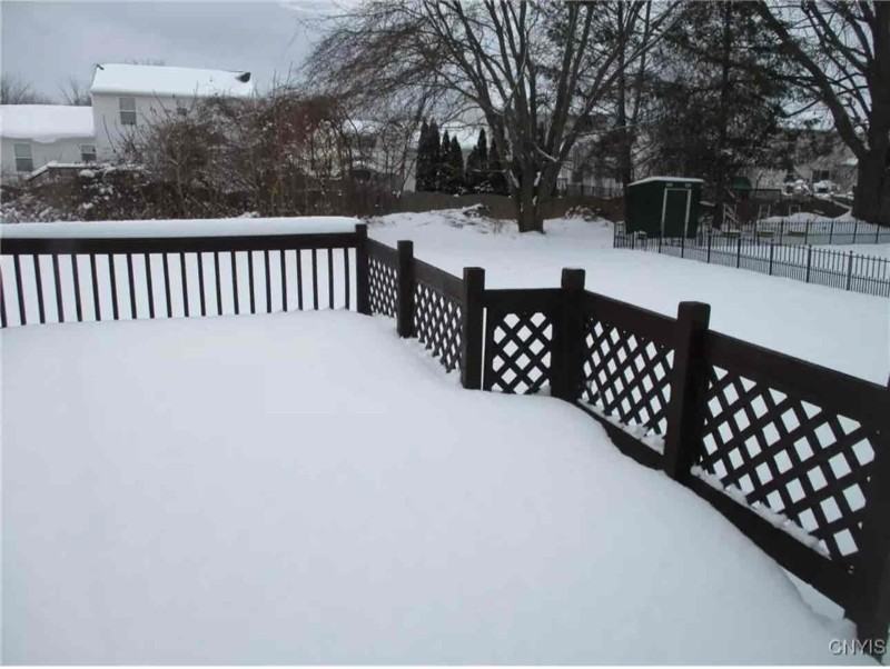 8017 Marlin Dr - Photo 3 of 20