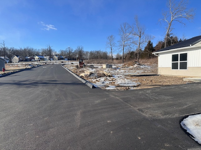 17 Rose Cir - Photo 3 of 6