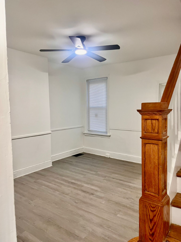 1301 Lancaster Ave - Photo 2 of 20