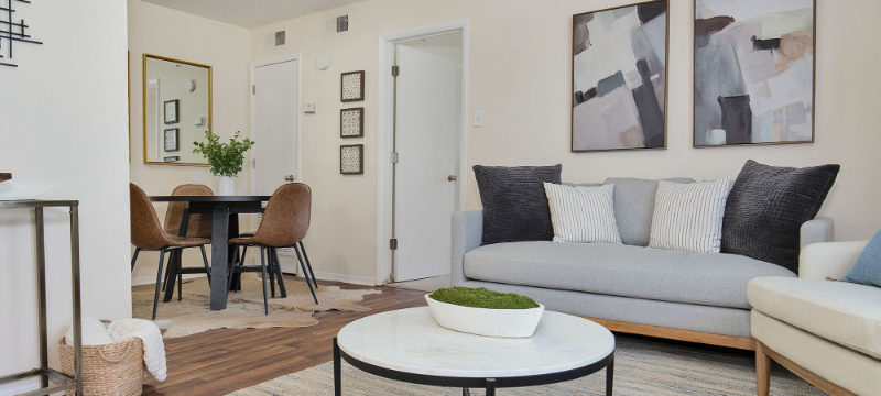 100 Mckeough Avenue #805 - Photo 4 of 6