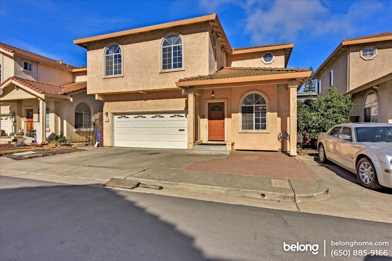 2275 Marina Blvd - Photo 2 of 41