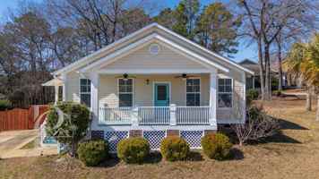 featured image of 100 Waxberry Cir