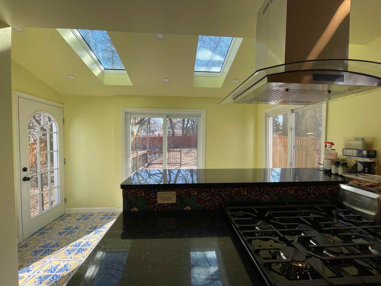 3211 Varnum St - Photo 7 of 39