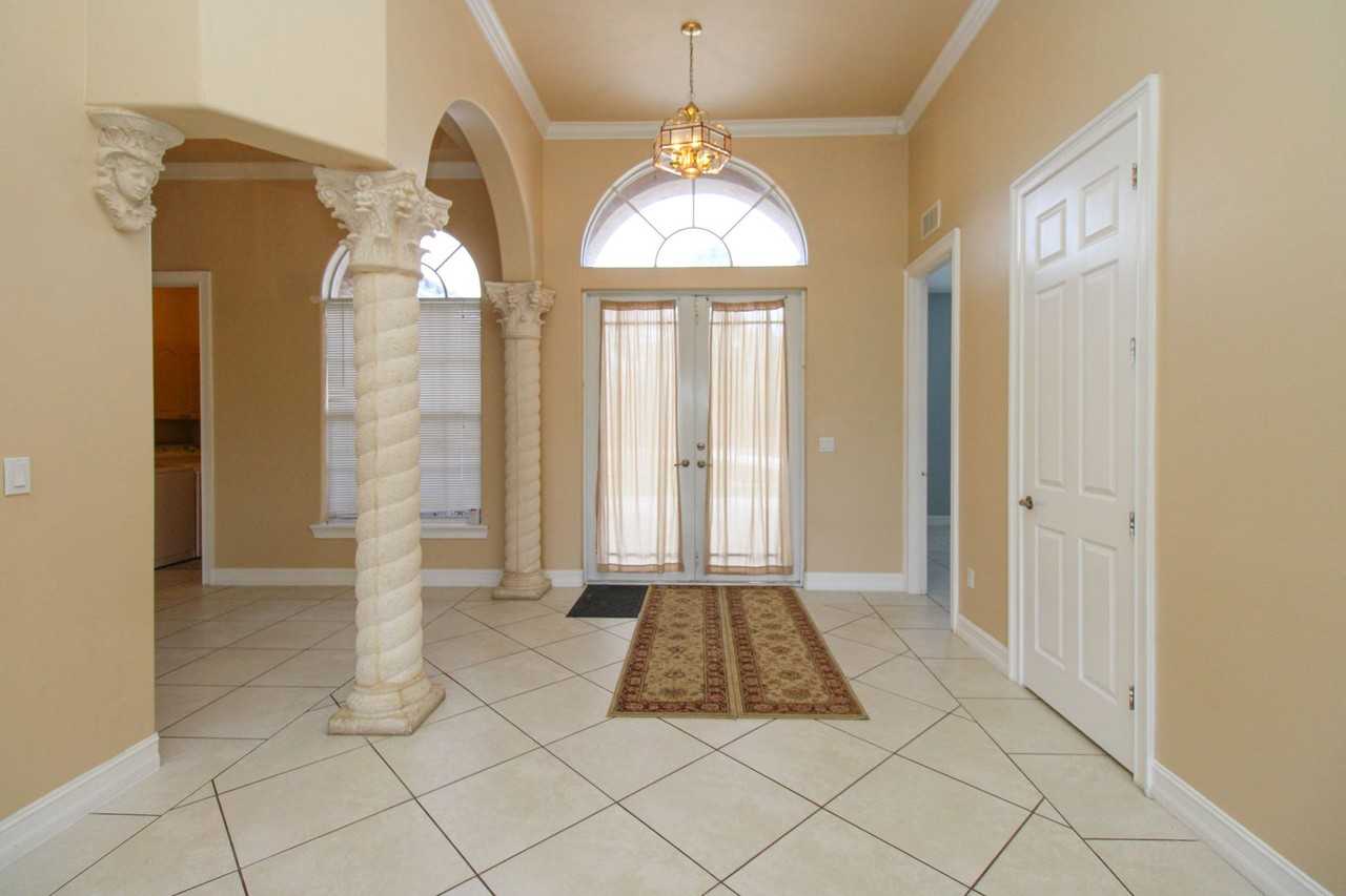 2310 2nd Ave Se - Photo 4 of 47