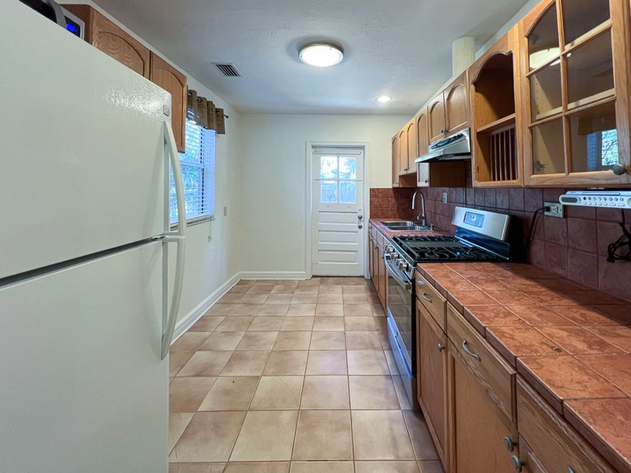 3153 Nw 11th St - Photo 6 of 26