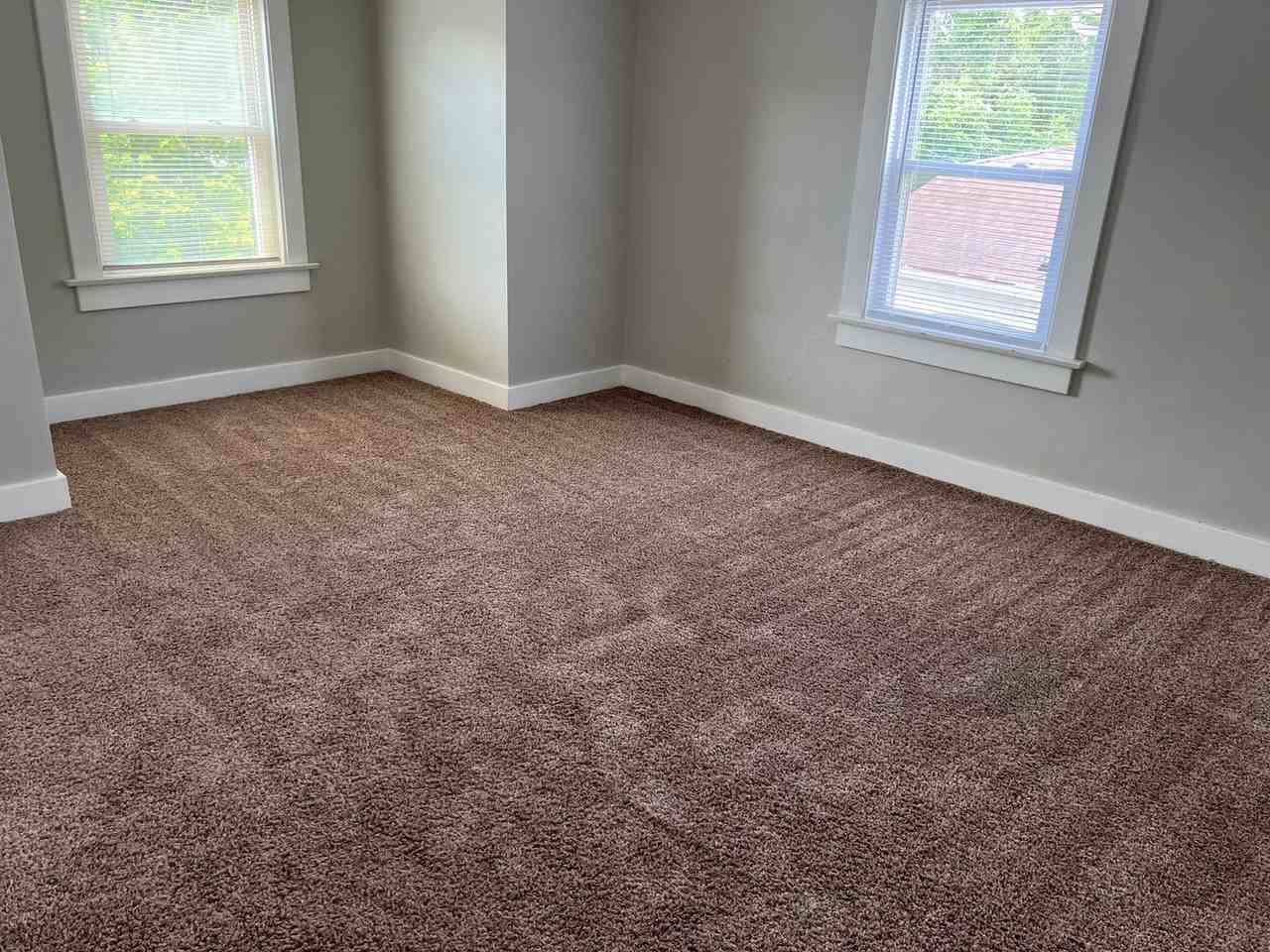53 E Bruce Ave - Photo 5 of 15