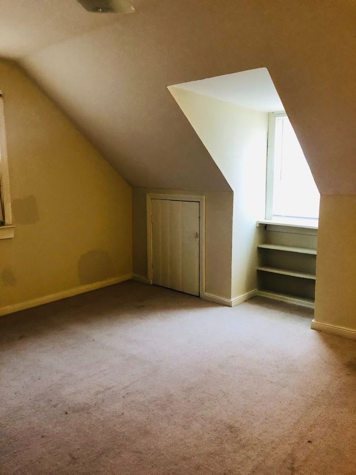 7010 Miami Ave - Photo 7 of 28