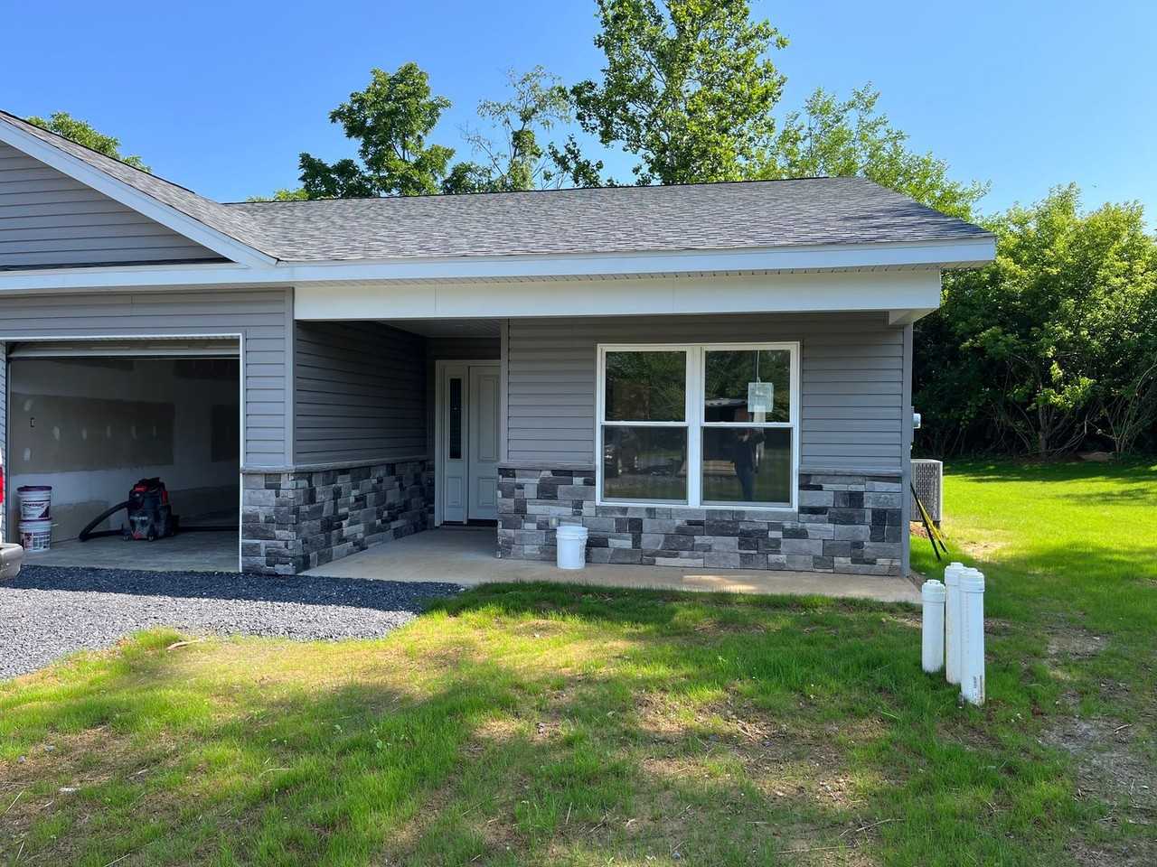 131-133 131-133 Lima St. - 133 Lima - Photo 4 of 9