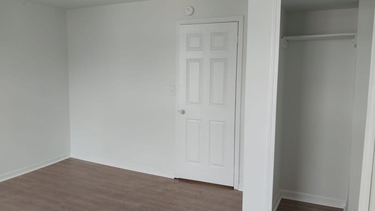 3015 Rayner Ave - Photo 3 of 15