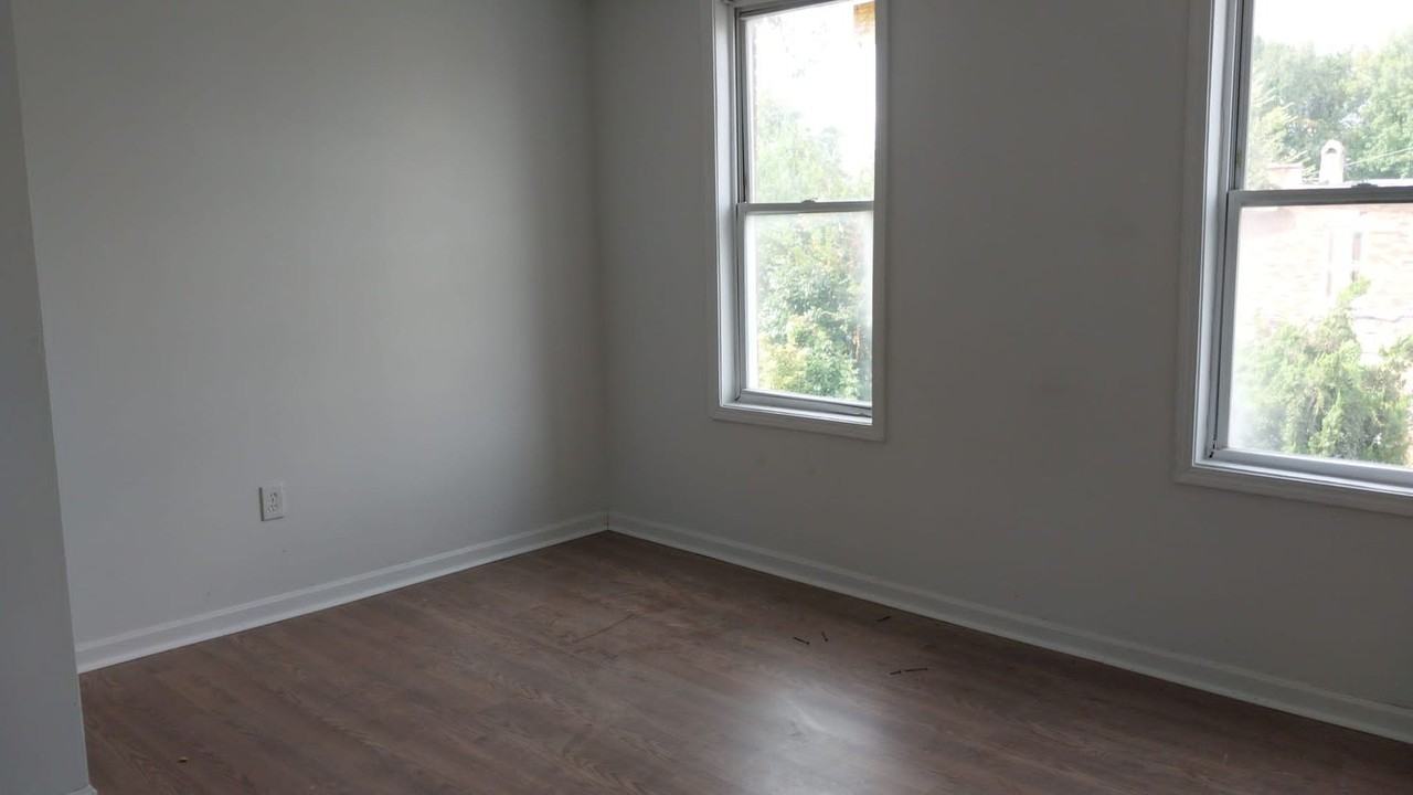 3015 Rayner Ave - Photo 7 of 15