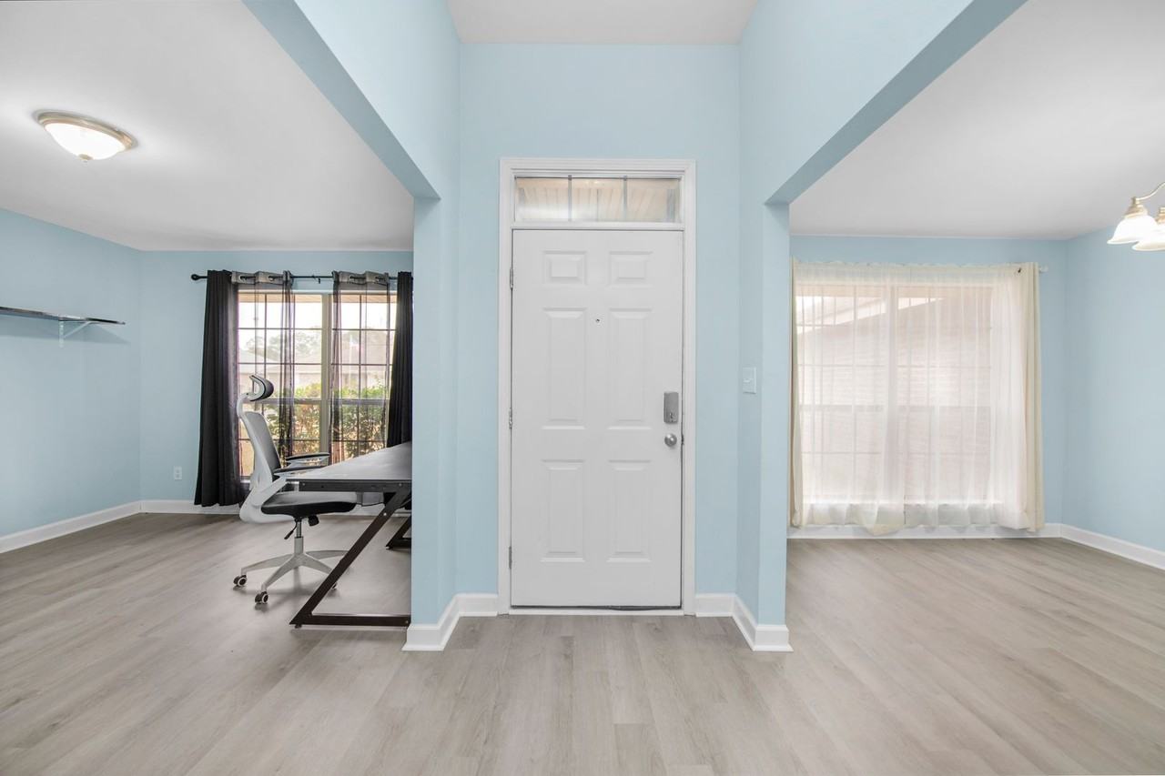 9771 Harlington St - Photo 2 of 25