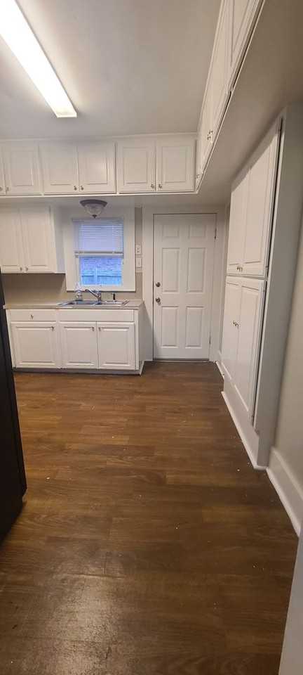 204 Mitchell St - Photo 2 of 14