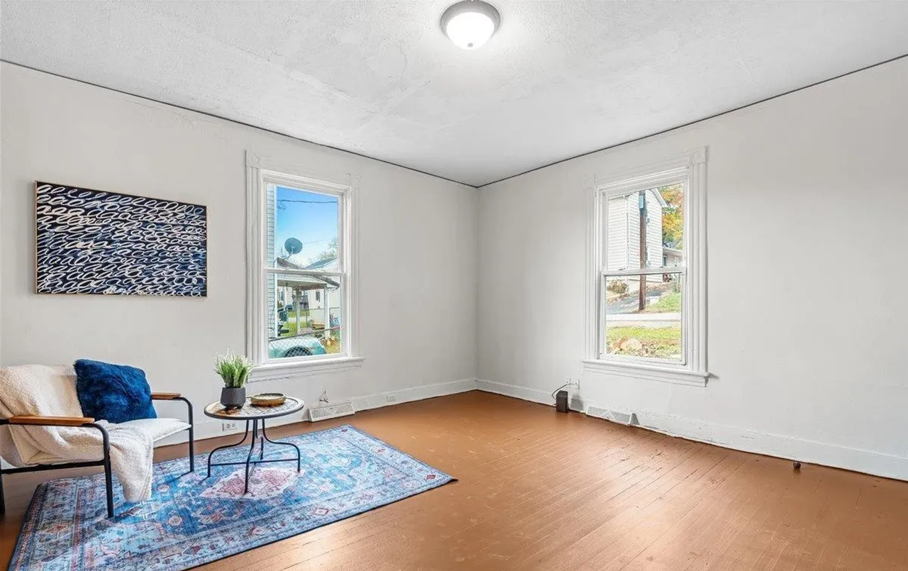 2316 Aragon St - Photo 3 of 12