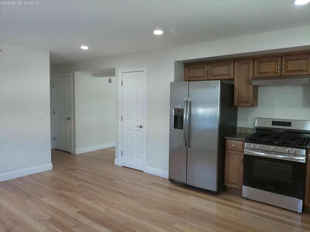 857 Washington St #857 - Photo 2 of 17