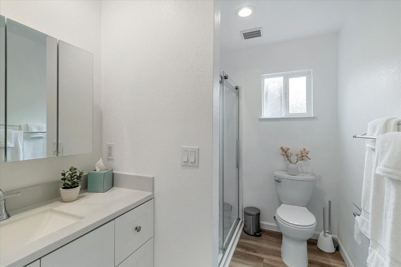 205 Madison Avenue - Photo 2 of 8