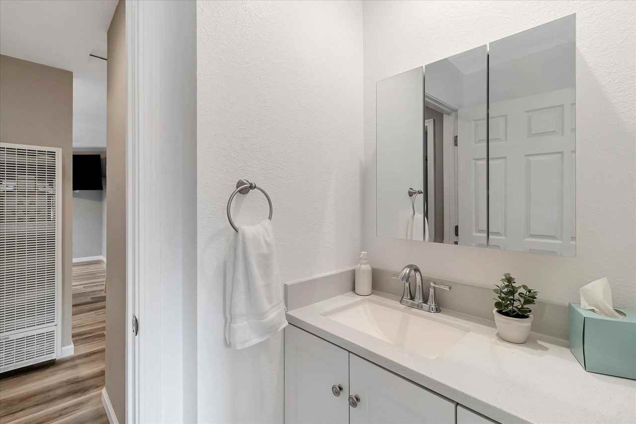 205 Madison Avenue - Photo 3 of 8