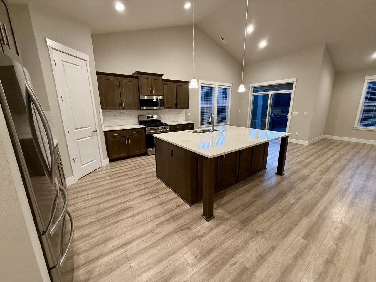 16727 Se Silver Creek Falls Dr #NA - Photo 2 of 20
