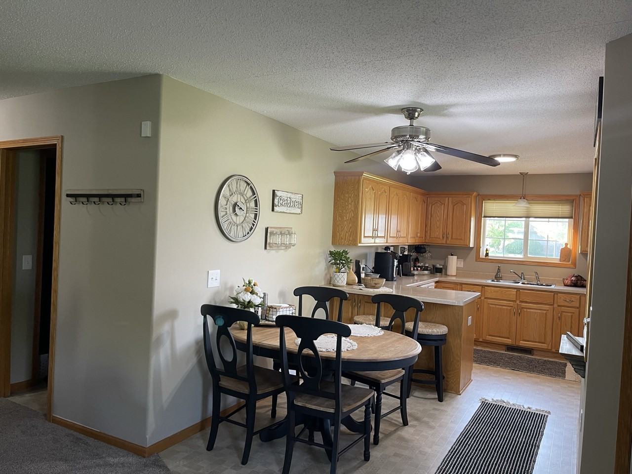 685 Independence Dr #NA - Photo 3 of 19