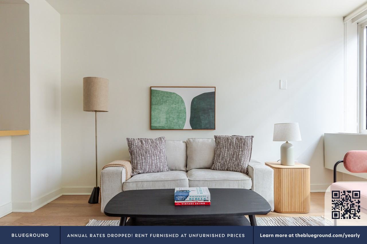 450 West 17th Street - Photo 3 of 50