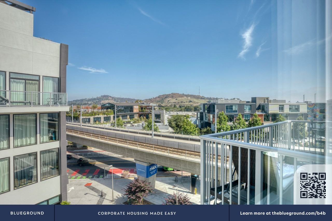 8809 Washington Boulevard - Photo 6 of 40