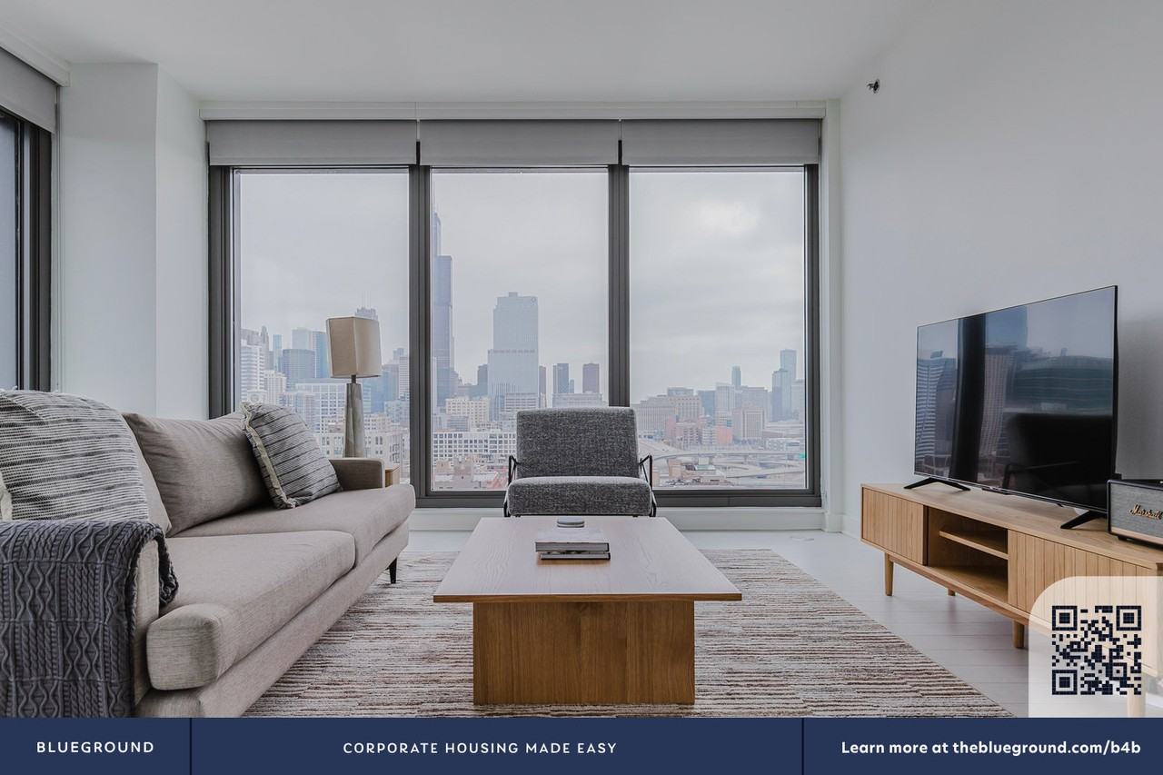 1035 West Van Buren Street - Photo 6 of 49