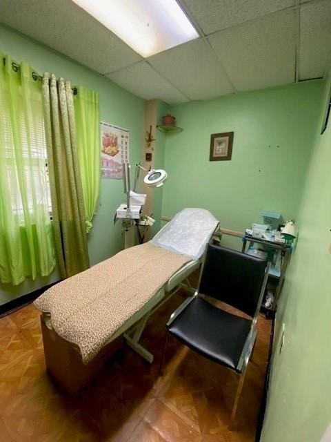 2000 Kings Highway - Photo 7 of 16