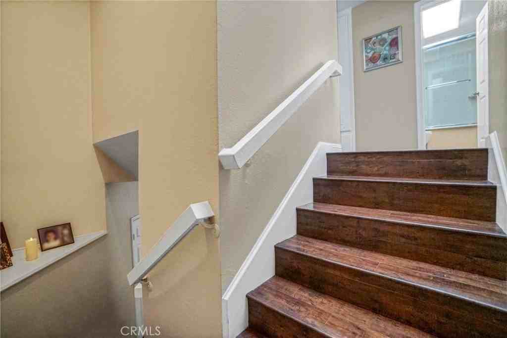 18730 Hatteras St #49 - Photo 5 of 37