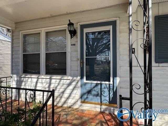 2614 Craft Ave Nw - Photo 2 of 21