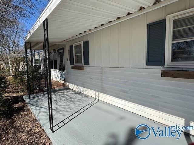 2614 Craft Ave Nw - Photo 3 of 21