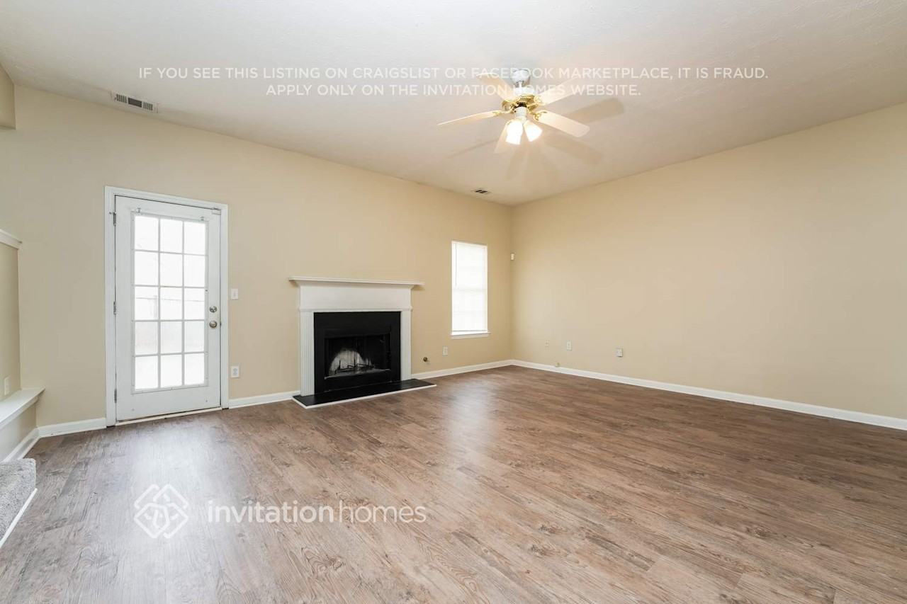 220 Hazelhurst Dr - Photo 6 of 26