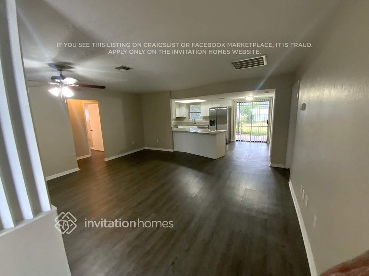 618 Ne Juanita Ct - Photo 3 of 16