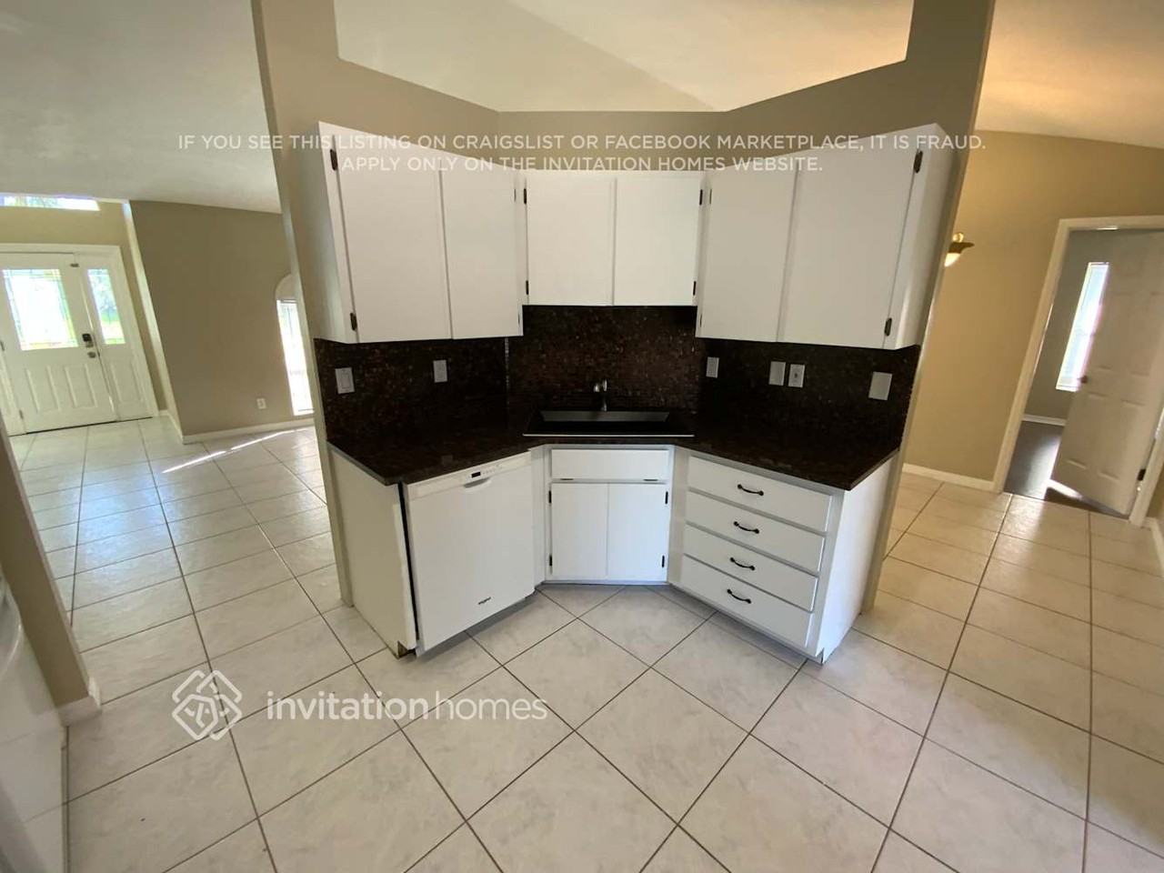 1201 Sw 29th Ter - Photo 5 of 13