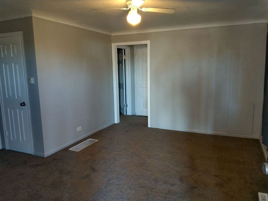 1527 Uinta St - Photo 2 of 17