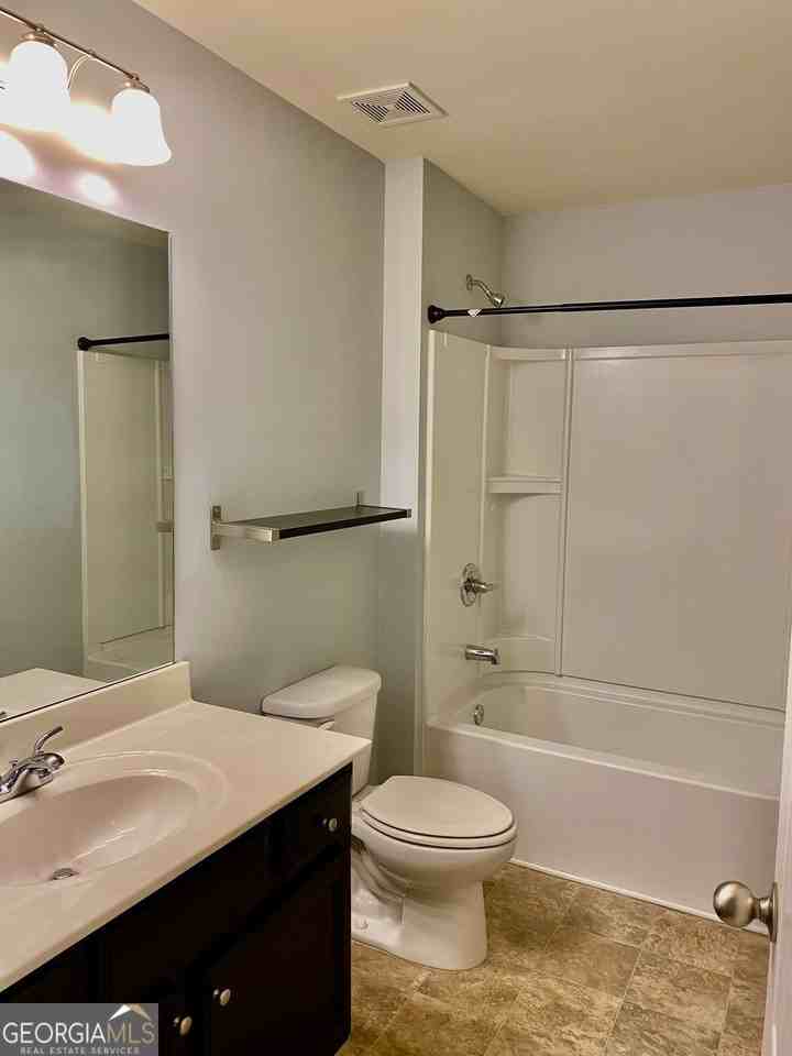 166 Granite Way - Photo 2 of 12