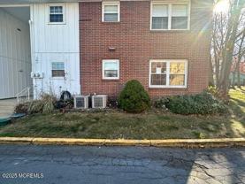 41A Cambridge Ct - Photo 1 of 1