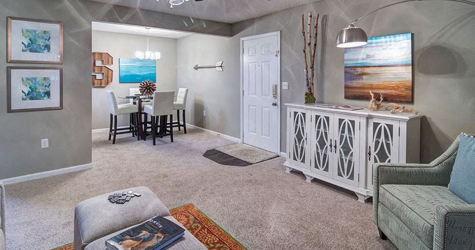 Southland Station Apartments - Photo 4 of 24