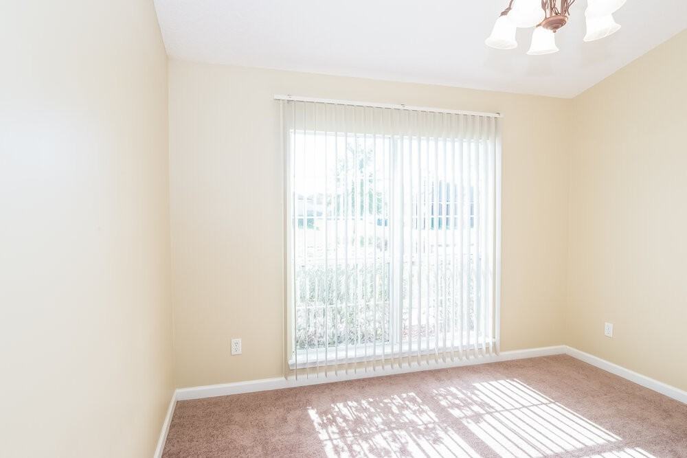 11614 Rainbow Springs Ct - Photo 6 of 15