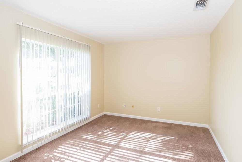 11614 Rainbow Springs Ct - Photo 7 of 15