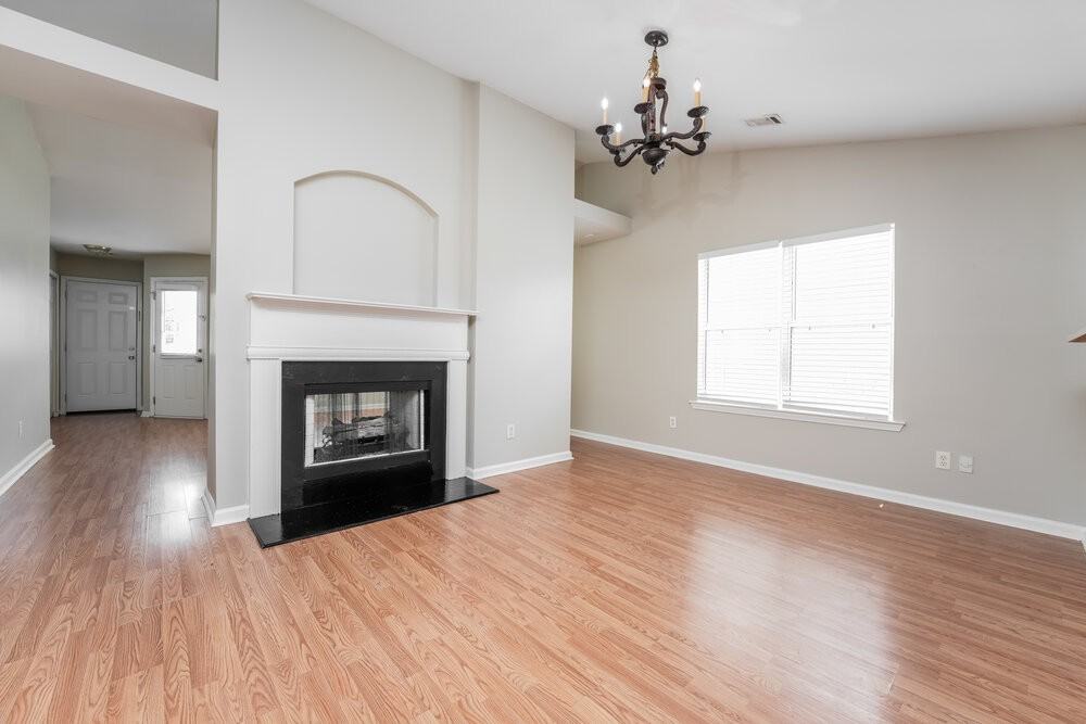 608 Fairgreen Trl - Photo 3 of 16