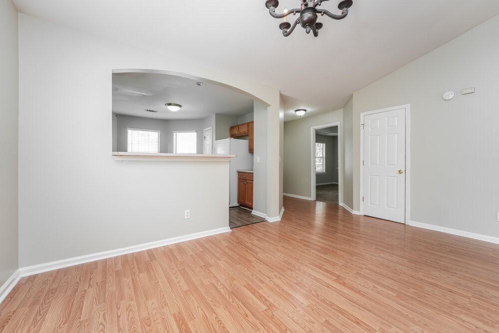 608 Fairgreen Trl - Photo 4 of 16