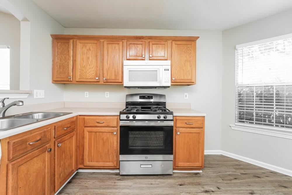 608 Fairgreen Trl - Photo 5 of 16