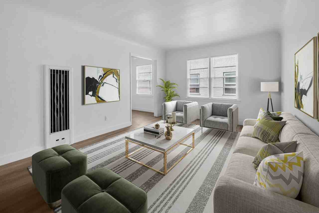 3207 E 2nd St #5 - Photo 3 of 10