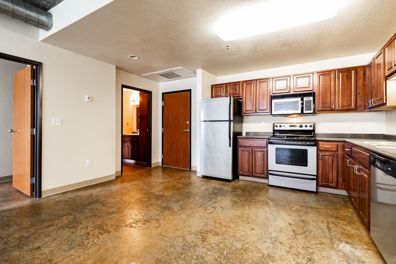 1919 Flats - Photo 4 of 50