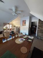 featured image of 122 E Lloyd St