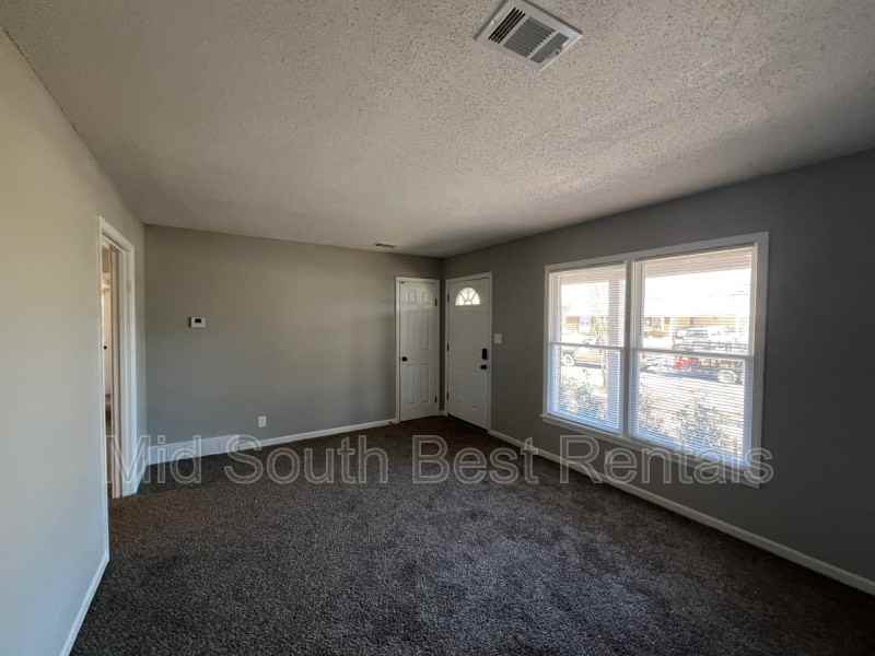 3765 Marty St - Photo 2 of 8