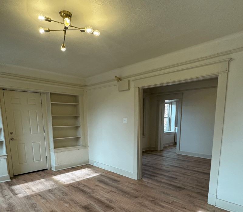 2750 Broadway Ave #7 - Photo 3 of 22